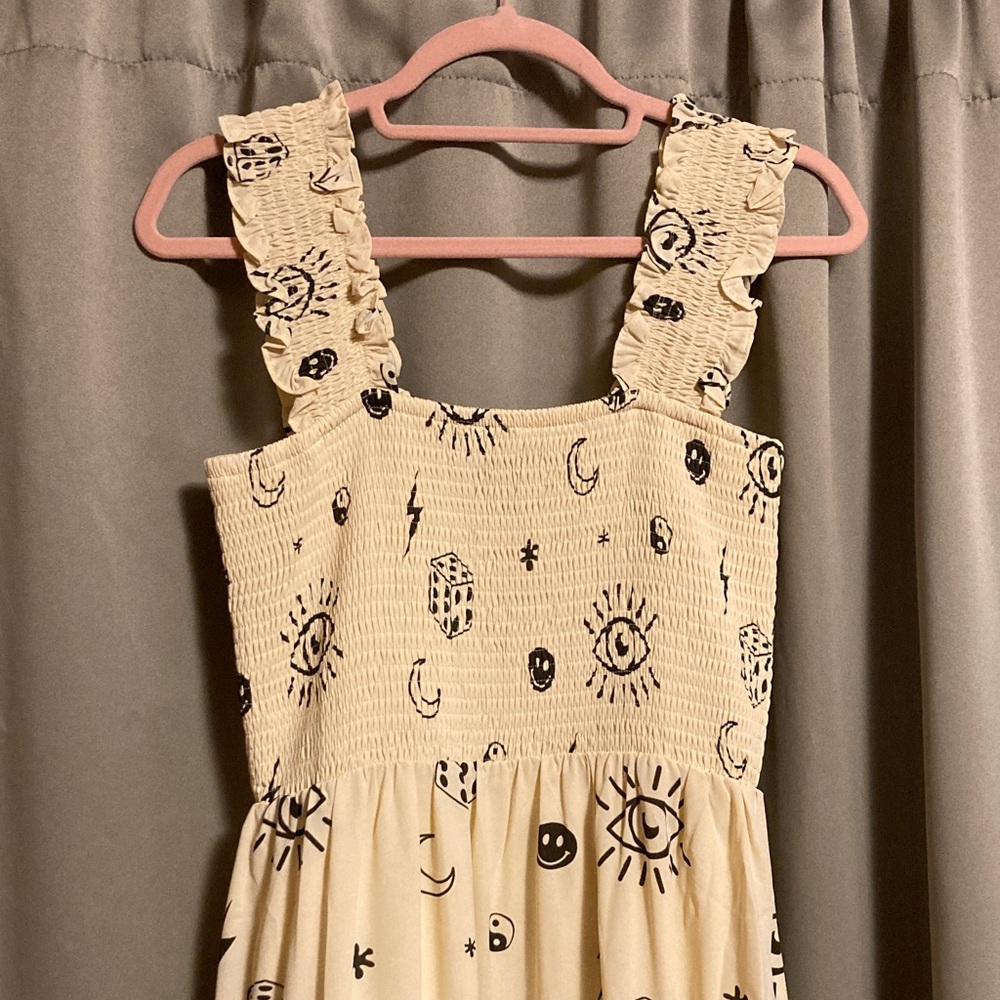 *NWOT* Women’s Dressed in Lala smocked dress size M